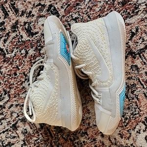 Nike high top shoes